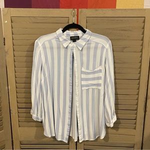VIXBE Women’s XL White and Blue Button-down Long sleeve Blouse